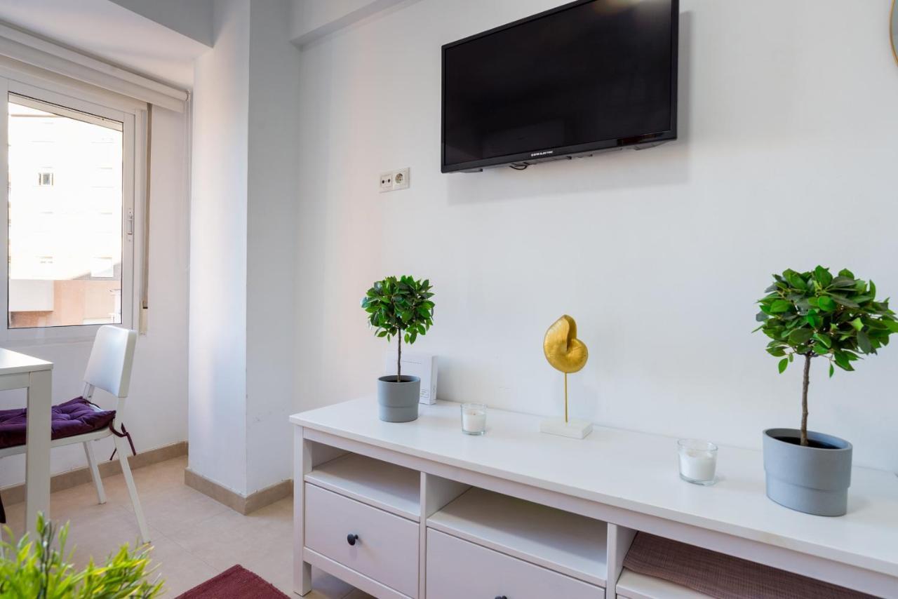 Apartamento Mp6-Cathedral Views Apt Right On The Beach Málaga Exterior foto